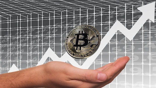 Remény az amerikai kamatcsökkentésre: A Bitcoin 60 000 dollár fölé emelkedik (Bild: Pixabay)