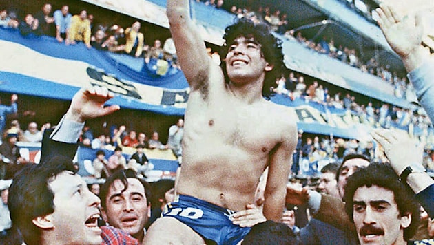 Maradona feierte 1981 den Meistertitel mit den Boca Juniors. (Bild: AFP/DIARIO POPULAR/NA)