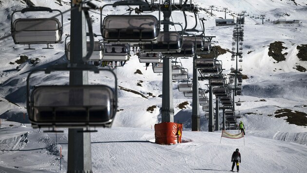 Italien: Wintersportler müssen einen Gesundheitspass vorlegen. (Bild: AFP)