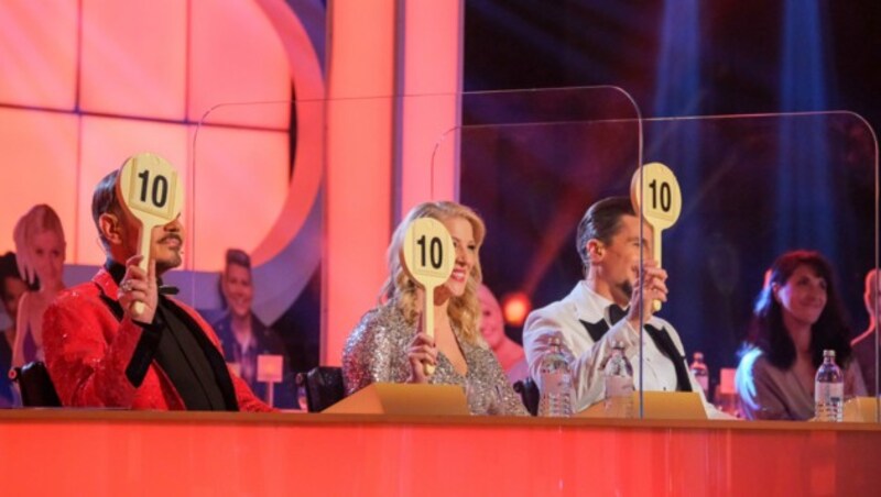 Die Jury Dirk Heidemann, Maria Santner und Balazs Ekker (Bild: ORF)