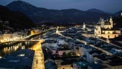 Salzburg schützt seine „historische Dachlandschaft“ in der Altstadt mit eigenen gesetzlichen Regeln (Bild: ANDREAS TROESTER)