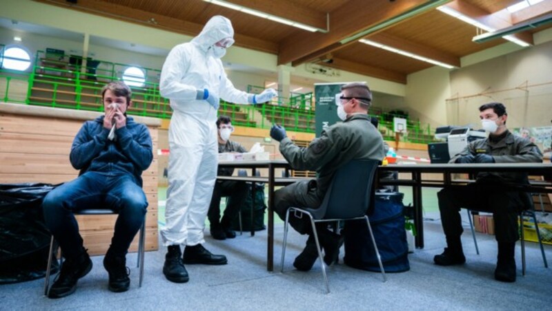 Das Bundesheer unterstützt auch die Stadt Wien bei den bevorstehenden Massentestungen. (Bild: APA/Georg Hochmuth)