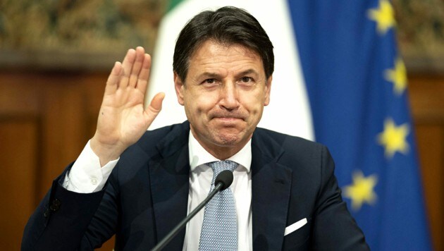 Italiens Premier Giuseppe Conte will am Dienstag seinen Rücktritt einreichen. (Bild: AFP)