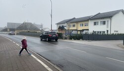 In Lendorf fehlt ein sicherer Übergang für Fußgänger (Bild: Elisa Aschbacher)