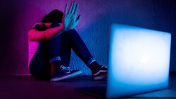 Cyber-Mobbing, Drohungen, sexuelle Gewalt: Im Internet lauern zahlreiche Gefahren. (Bild: stock.adobe.com)