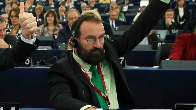 Jozsef Szajer war Delegationsleiter der Fidesz im EU-Parlament (Bild: AP)