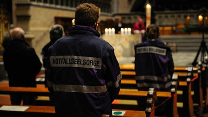 Im Dom von Trier wurde noch am Abend eine Messe für die Opfer der Amokfahrt gelesen. (Bild: AFP)