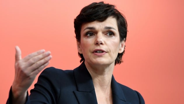 SPÖ-Chefin Pamela Rendi-Wagner (Bild: APA/ROLAND SCHLAGER)