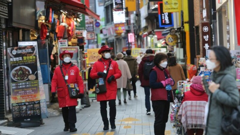 Die Regierung in Südkorea rief die Menschen dazu auf, auf Weihnachts- und Neujahrsfeste zu verzichten. (Bild: AP)