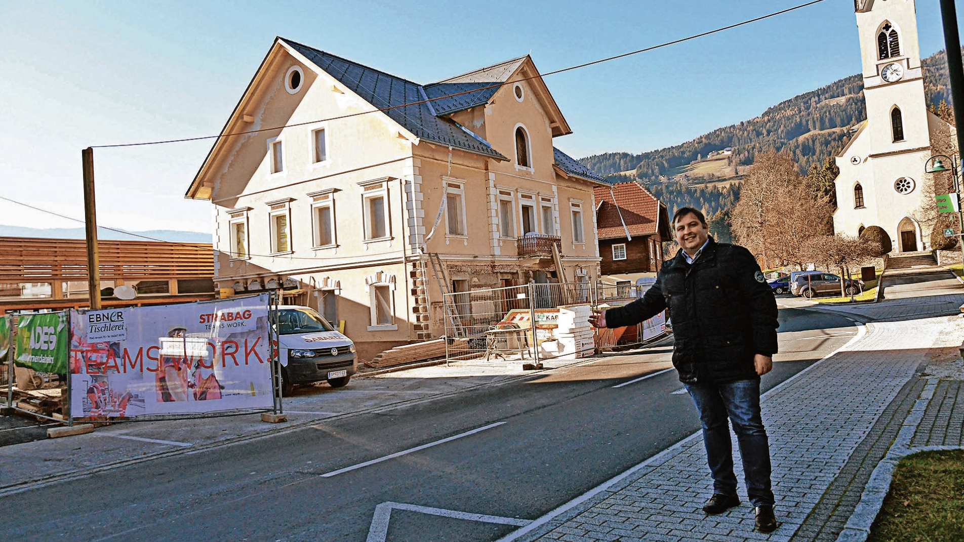 Bürgermeister Gerald Ebner freut sich über das Projekt in der Gemeinde. (Bild: Hermann Sobe)