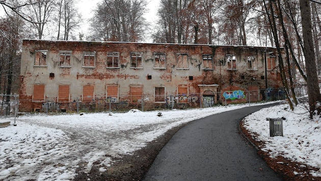 Das ehemalige Jesuitenrefektorium am Grazer Rosenhain.