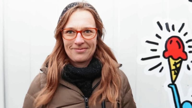 Katrin Bochdalofsky, Angestellte aus Neusiedl am See (Bgld.): „Den Dienstag werde ich gemeinsam mit meiner Familie verbringen und die Zeit für Spaziergänge und zum Backen von Keksen nutzen.“ (Bild: Reinhard Judt)