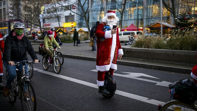 Experten erwarten bei den heurigen Weihnachtsumsätzen einen Einbruch von 10 bis 30 Prozent. (Bild: AFP)