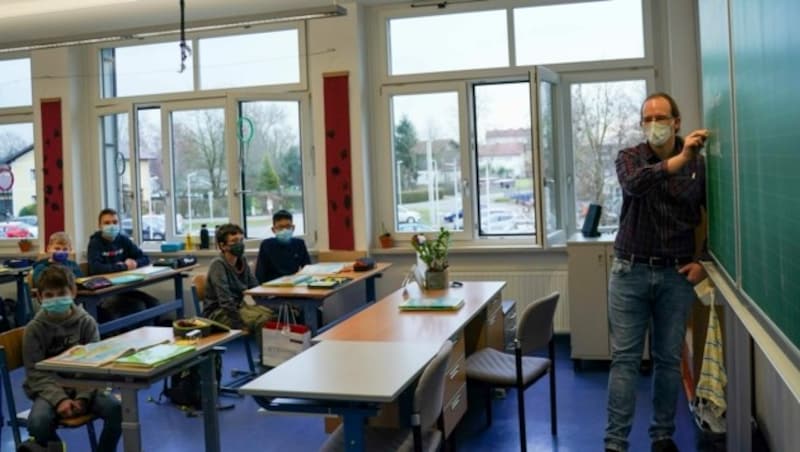 Unterricht in der Mittelschule in Altheim (Bild: Daniel Scharinger)