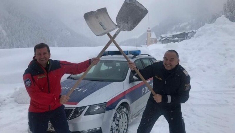 Die Polizei in Heiligenblut zeigt sich humorvoll - und bereit für den Schnee. (Bild: Polizei Kärnten)