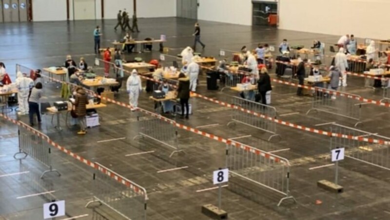 Die Messe Klagenfurt ist einer der 143 Teststandorte. (Bild: Clara Milena Steiner)