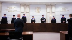 Die Richter und Richterinnen des VfGH entscheiden über die Auszahlungen der COFAG. (Bild: APA/GEORG HOCHMUTH)