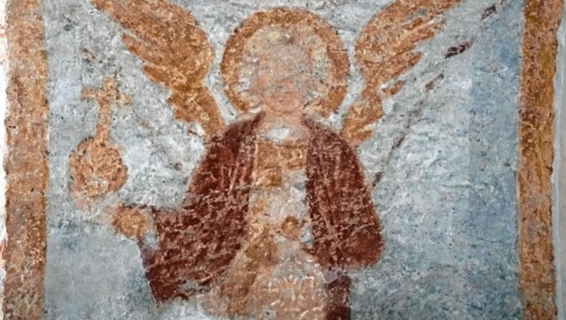 Engel mit Reichsapfel in der Kirche Matrei. (Bild: BDA Petra Laubenstein)