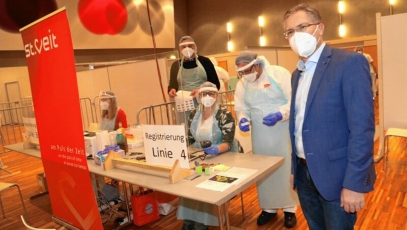 Der St. Veiter Bürgermeister Martin Kulmer freute sich über den Andrang in der Blumenhalle. (Bild: Rojsek-Wiedergut Uta)