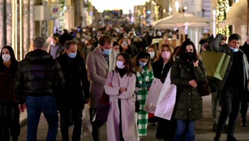 Roms Shoppingmeile in der Straße Via dei Condotti (Bild: AFP)