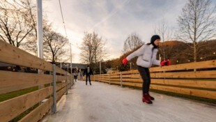 Ein Spaß für Groß und Klein: Der Eiszauber im Volksgarten (Bild: Stadt Salzburg)