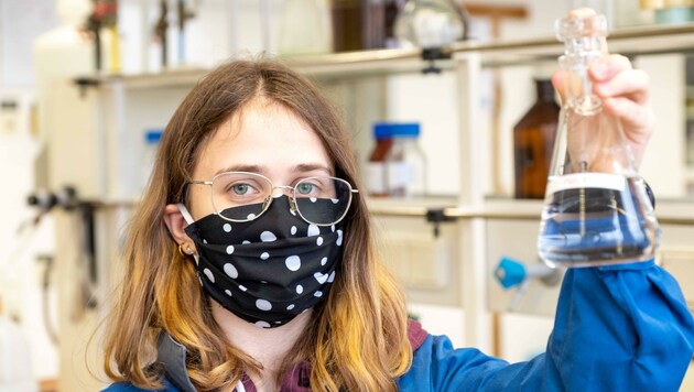 Vanessa Haunschmied macht Lehre zur Labortechnikerin (Bild: Einöder Horst)
