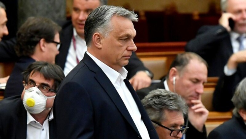 Ministerpräsident Viktor Orban und seine Fidesz betrachten sich als Hüter der christlich-konservativen Werte in Ungarn. (Bild: APA/AFP/POOL/Zoltan MATHE)