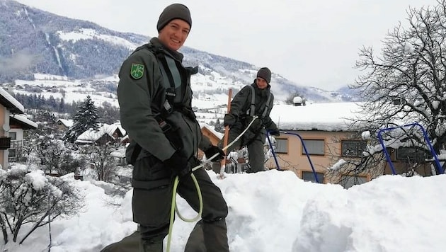 Die Osttiroler Hochgebirgsjäger im Schneeräumeinsatz. (Bild: Bundesheer)