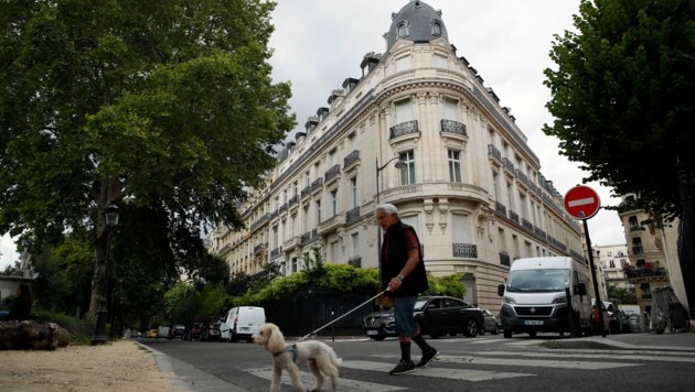 Dieses Gebäude in Paris gehörte Jeffrey Epstein. (Bild: AP)