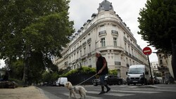 Dieses Gebäude in Paris gehörte Jeffrey Epstein. (Bild: AP)