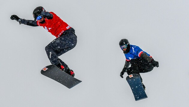 Alessandro Hämmerle (l.) sucht auch abseits der Snowboard-Piste nach kreativen Beschäftigungen. (Bild: GEPA pictures Oliver Lerch)