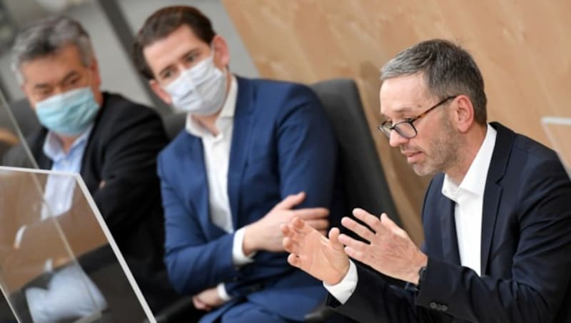 FPÖ-Klubchef Herbert Kickl holte bei der Sondersitzung des Nationalrats am Montag zum Rundumschlag gegen die Regierungsmaßnahmen im Kampf gegen Corona aus. (Bild: APA/ROLAND SCHLAGER)