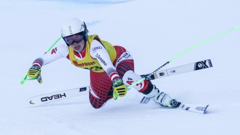 Victoria Olivier hatte bei ihrem Sturz bei den Super-G Staatsmeisterschaften in St. Lambrecht alle Schutzengel der Welt. Nur drei Stunden später raste die Bregenzerwälderin auf derselben Piste zu Rang neun in einem FIS-Super-G. (Bild: Robert Roschmann)