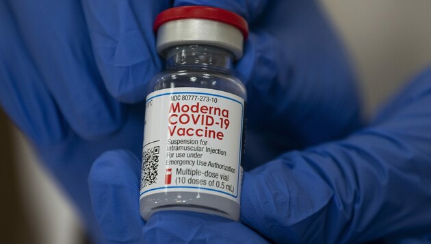 Erstmals wurde ein mRNA-Impfstoff für Menschen zugelassen. (Bild: AP)