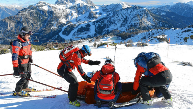 Zu gut 200 Einsätzen in Skigebieten rückte Kärntens Alpinpolizei in diesem Jahr aus. (Bild: Helmut Weixelbraun)