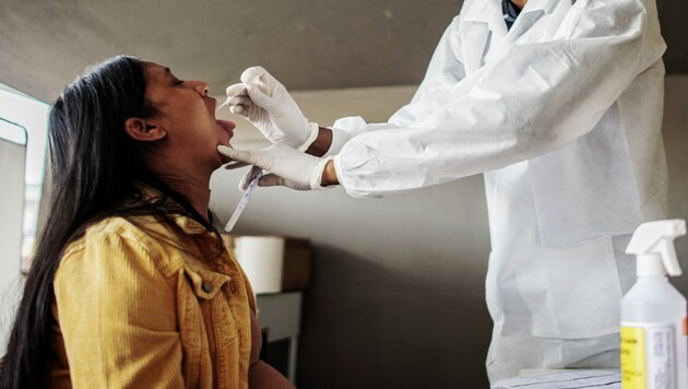 Coronavirus-Test in Südafrika (Bild: AFP)