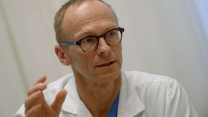 Der Wiener Infektiologe Christoph Wenisch (Bild: APA/HERBERT PFARRHOFER)
