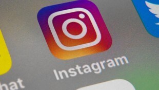 Instagram blockierte Beileidsbekundungen für den getöteten Anführer der islamistischen Terrororganisation Hamas. Die Türkei sperrte daraufhin Instagram. (Bild: APA/AFP/DENIS CHARLET)