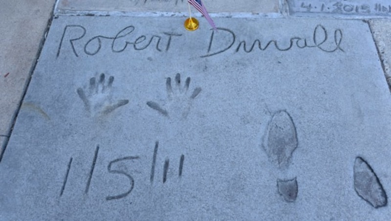 Robert Duvalls Hand- und Fußabdruck vor dem TCL Chinese Theatre (Bild: Frazer Harrison/Getty Images/AFP)