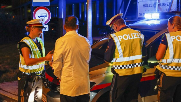 Die Polizei wird die Ausgangsbeschränkungen kontrollieren. (Bild: Tschepp Markus)