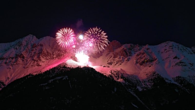 Feuerwerk in Tirol (Bild: AP)