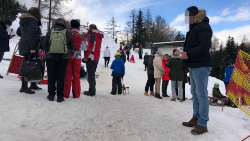 Viele Großfamilien kommen zum Rodeln auf den Semmering. (Bild: Charlotte Sequard-Base)