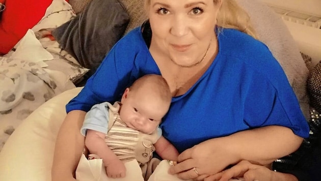 Schauspielerin Susanna Hirschler mit ihrem Sohn Gabriel Leonard (Bild: Privat)
