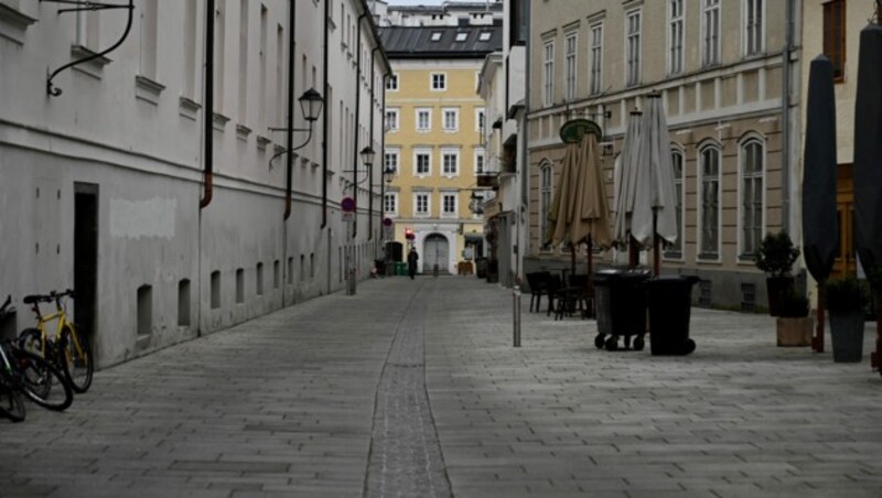 Trotz des Lockdowns gibt es in Salzburg eine hohe Sieben-Tage-Inzidenz. (Bild: APA/BARBARA GINDL)