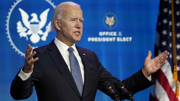 Joe Biden will mit seinem Team die Krisen in den USA überwinden. (Bild: AP/Susan Walsh)