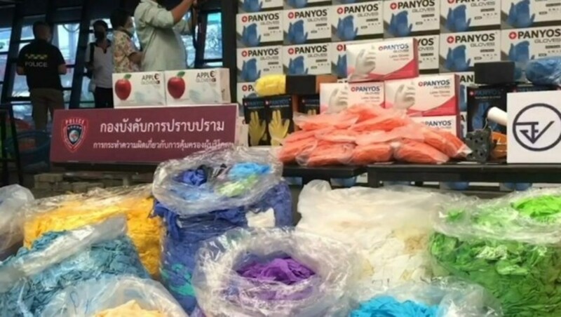 In Thailand wollten Betrüger gebrauchte Handschuhe als Schutzkleidung verkaufen (Bild: kameraone)