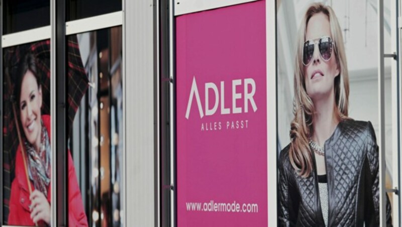 Bei der deutschen Modekette Adler passt bei Weitem nicht alles. Das Unternehmen musste Insolvenz beantragen. (Bild: APA/BARBARA GINDL)