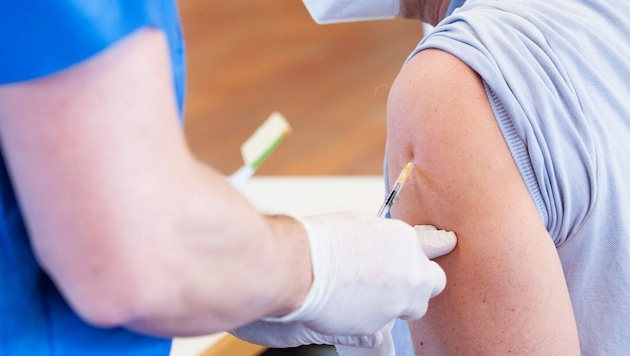Die Impfrate steigt, die Infektionen bleiben niedrig. (Bild: APA/VLK/A. SERRA)