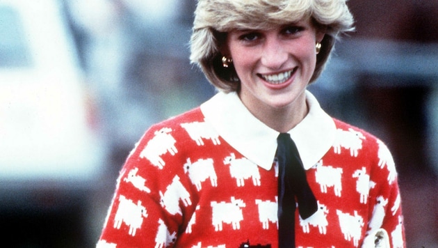 1983 trug Prinzessin Diana den Schäfchen-Pullover bei einem Poloturnier. (Bild: www.VIENNAREPORT.at)