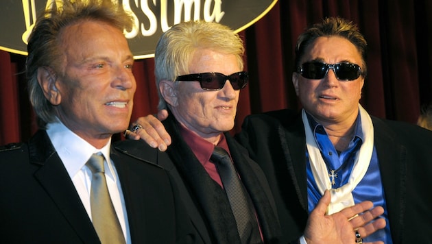 Heino mit Siegfried und Roy im Jahr 2009 (Bild: A3502 Horst Ossinger / dpa / picturedesk.com)